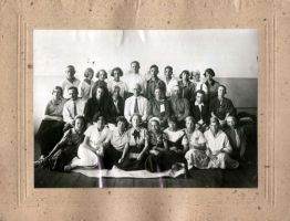Учащиеся 7-го класса и учителя школы № 31. СССР, Омск, 1936 г. (Лейфер Э.Я. – 2-й справа во 2 ряду)